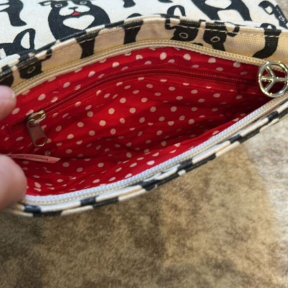 Bungalow 360 Black and White Dog Print Wristlet - Picture 4 of 7